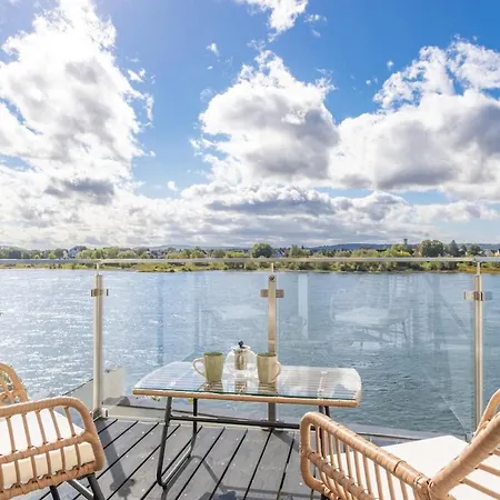 Wunderschoene Direkt Am Rhein アパート *