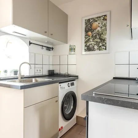 Wunderschoene Direkt Am Rhein *