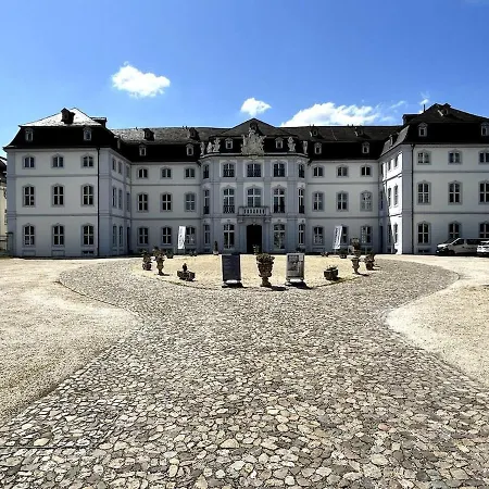 Wunderschoene Direkt Am Rhein * ノイヴィート