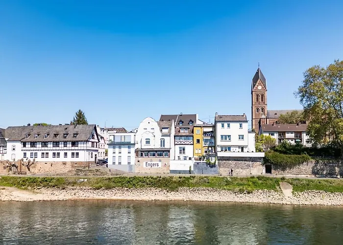 Wunderschoene Direkt Am Rhein