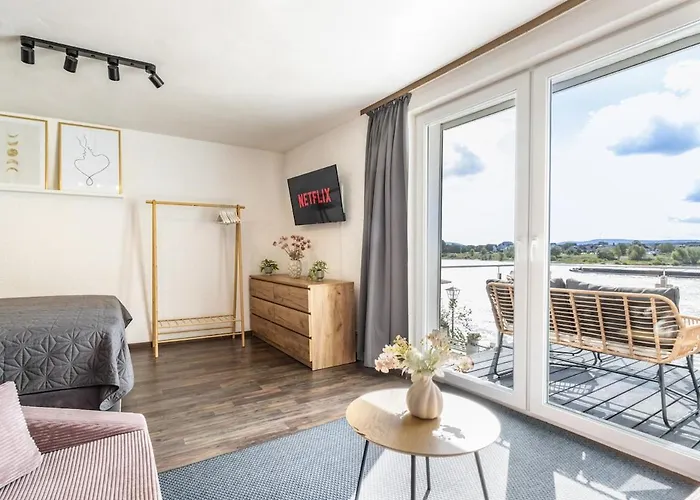 Wunderschoene Direkt Am Rhein Neuwied