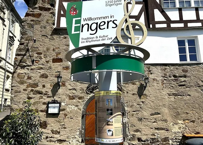 Wunderschoene Direkt Am Rhein *